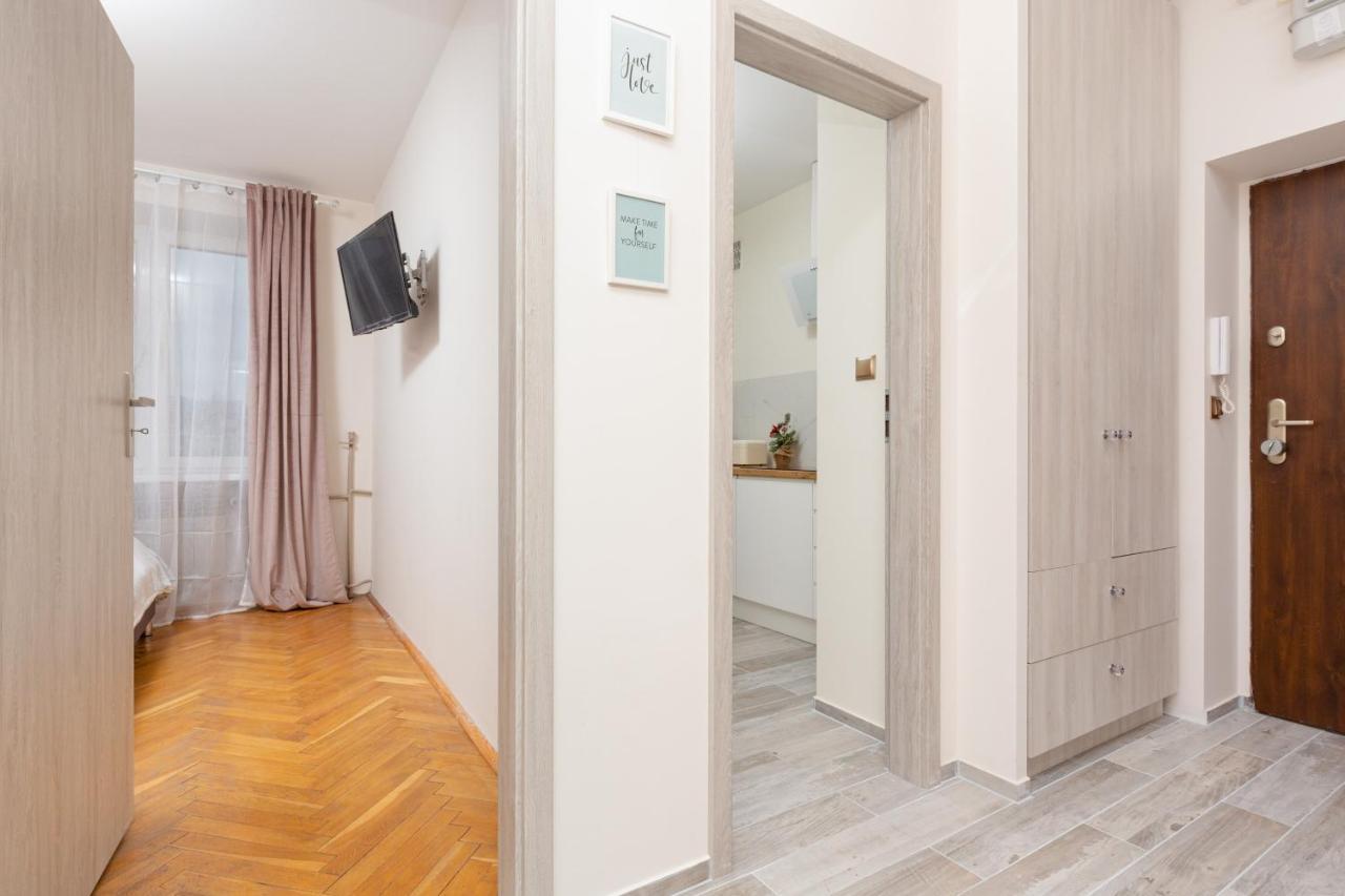 City Center Apartment Elektoralna By Noclegi Renters วอร์ซอ ภายนอก รูปภาพ